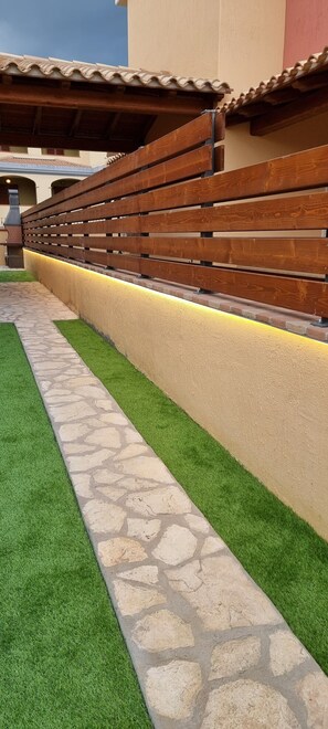 Property grounds - Max villa 2 minutes from the center of Villasimius villa with garden (Sardegna)