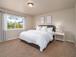 3 bedrooms, iron/ironing board, travel cot, free WiFi