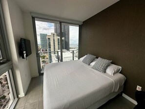 2 habitaciones, tabla de planchar con plancha y wifi gratis