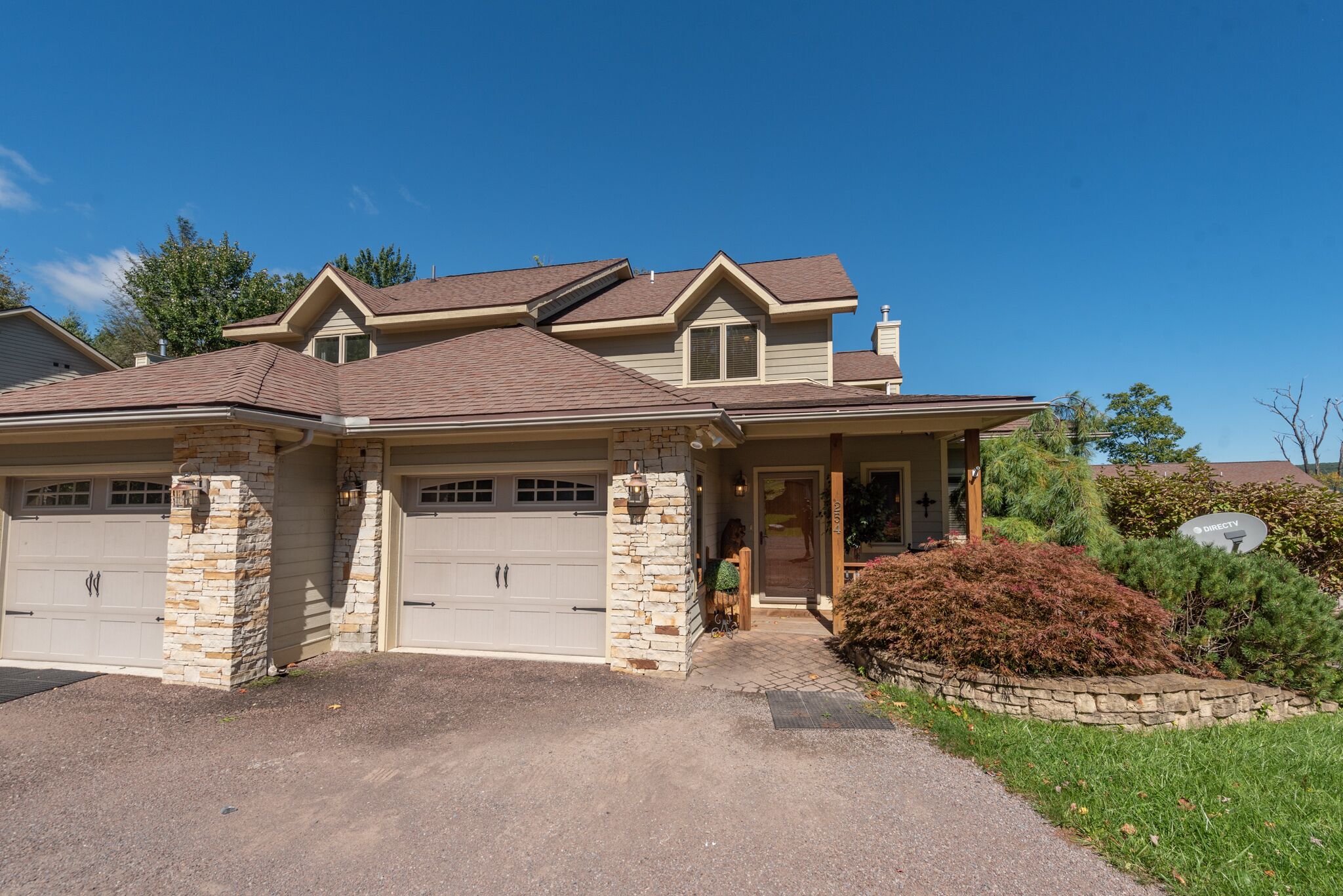 Providence: Lake Area, Hot Tub, Fire Pit, Lake/Mountain Views!
