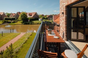 Outdoor dining - Suite Ost | Direkte Wasserlage (Greetsiel (Krummhörn))