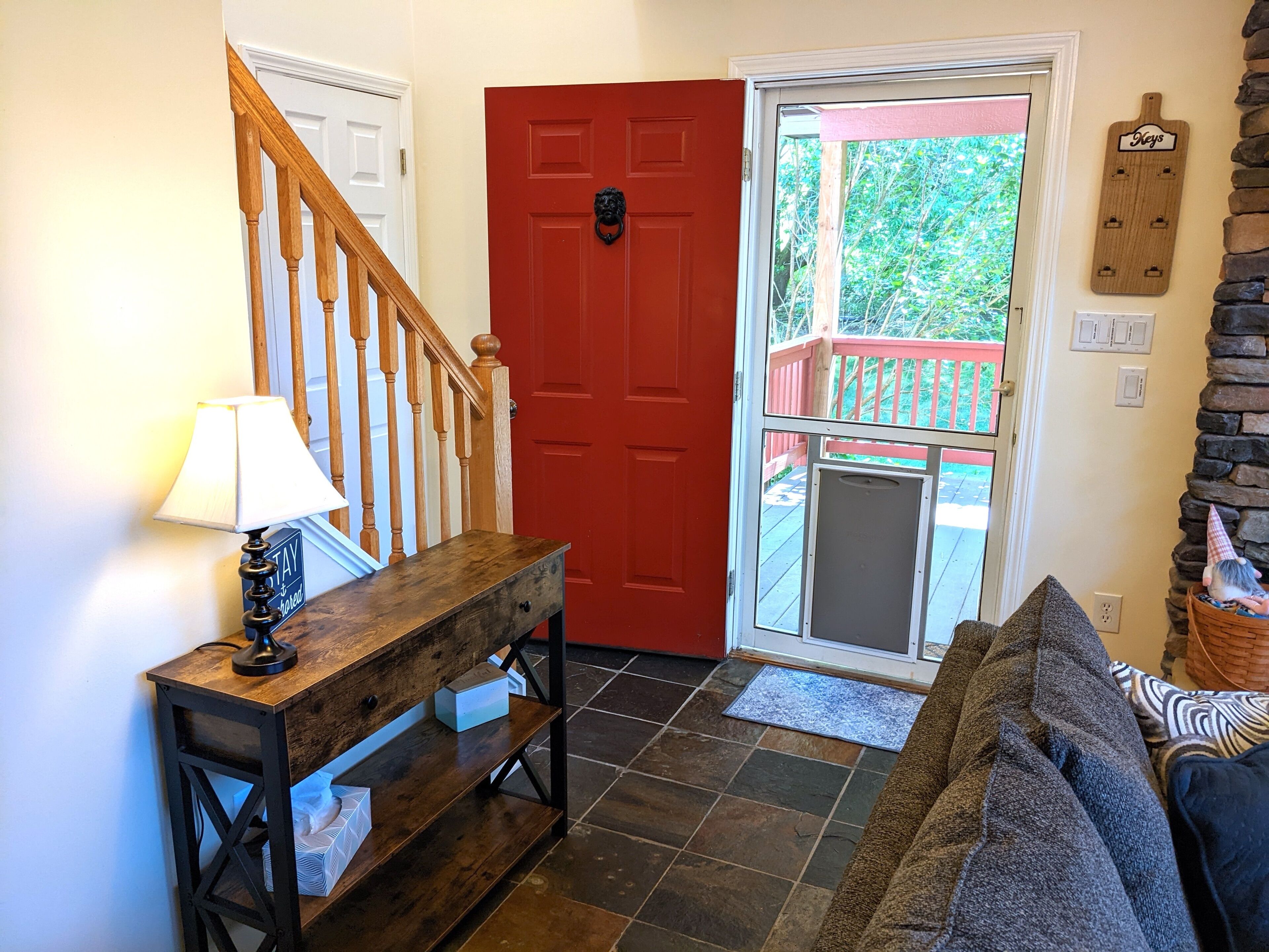 Smart TV, fireplace, video games, DVD player