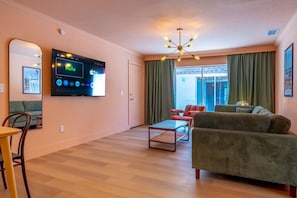 TV, offices - 140 · Groove is in the Heart: Your Retro Chic Apartment (Clearwater)