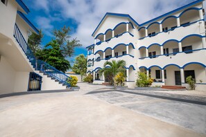 Exterior - Sea Grape Suites (San Pedro)