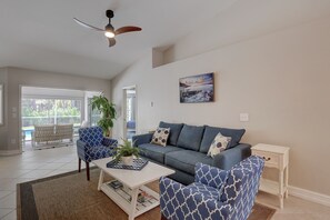 تلفزيون ذكي، كُتُب، شاشة كمبيوتر