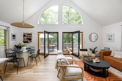 Relaxing Retreat at The Old Mountain House