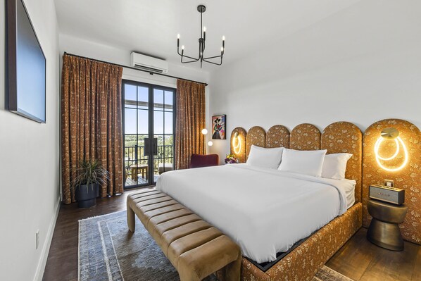 Rom – deluxe, 1 kingsize-seng | Sengetøy av topp kvalitet, senger med overmadrass og wi-fi (inkludert)