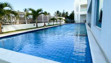 Kolam renang outdoor