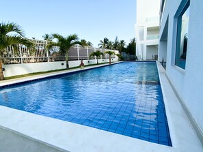 Outdoor pool - Lindo apto por Be My Guest Portofino (Aquiraz)