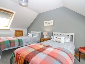 3 Schlafzimmer, individuell dekoriert, individuell eingerichtet