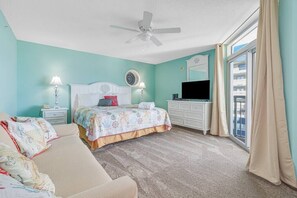 1 bedroom, WiFi, bed sheets - Southern Breeze 1 BDR  - Myrtle Beach Beautiful Efficiency Condo in Ocean Front (Myrtle Beach)