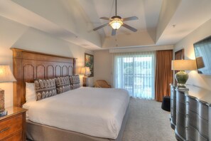 2 bedrooms, iron/ironing board, Internet - Two Bedroom Condo - 2 Kings (Pigeon Forge)