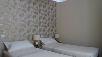 4 bedrooms, iron/ironing board, free WiFi, bed sheets