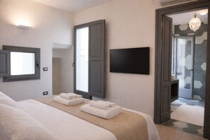 1 bedroom, iron/ironing board