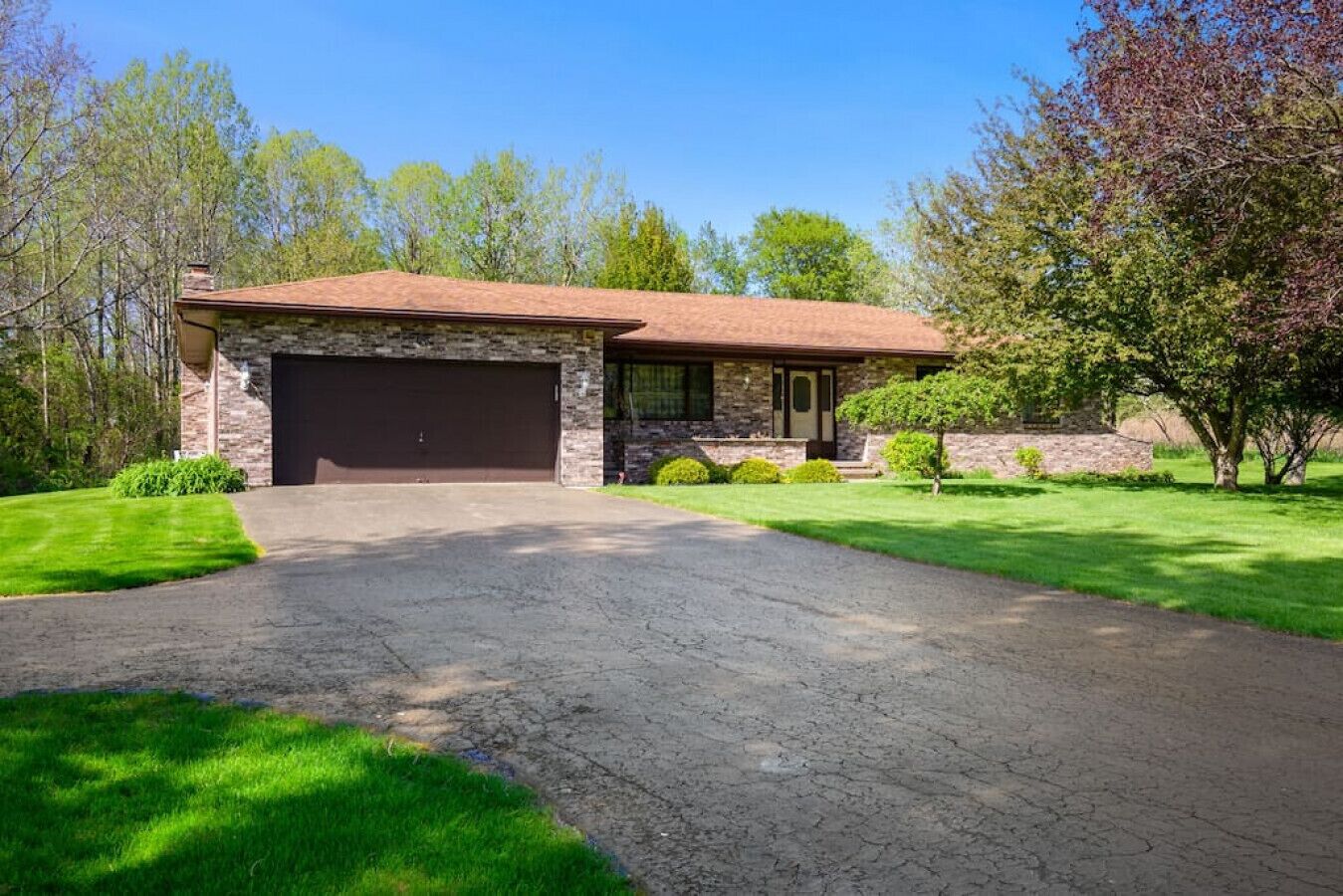 Peaceful Penfield Home on 4 Acres *3BDRM* Sleeps 6