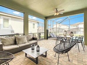 Télévision, jeux vidéo, espaces bureaux