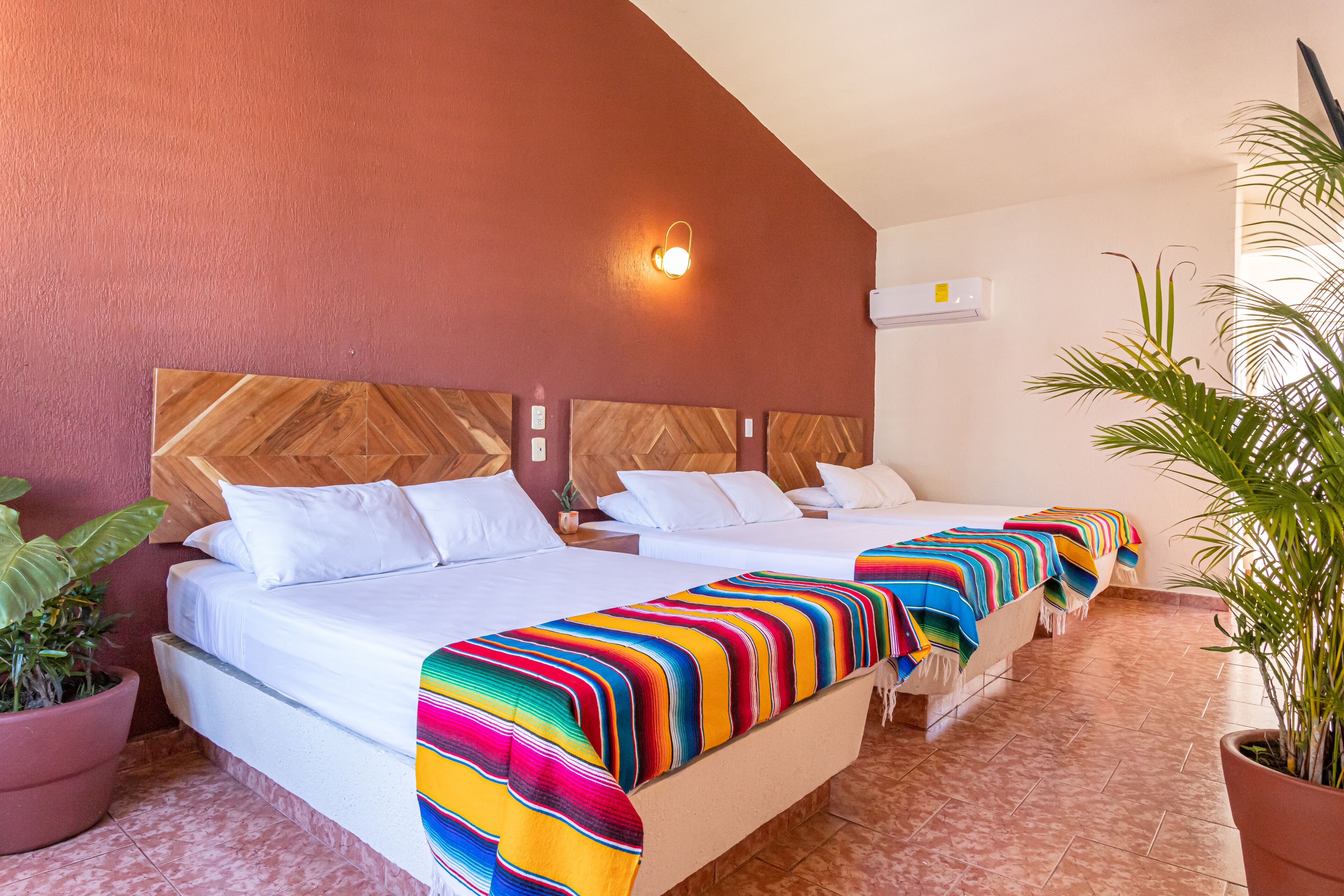 habitacion triple | premium bedding, select comfort beds, blackout curtains, free wifi