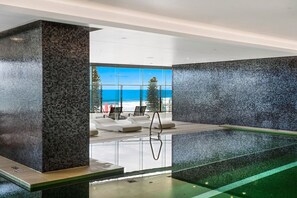 Pool - Soul 5 Star Amazing Beachfront 180 Views! (Surfers Paradise)