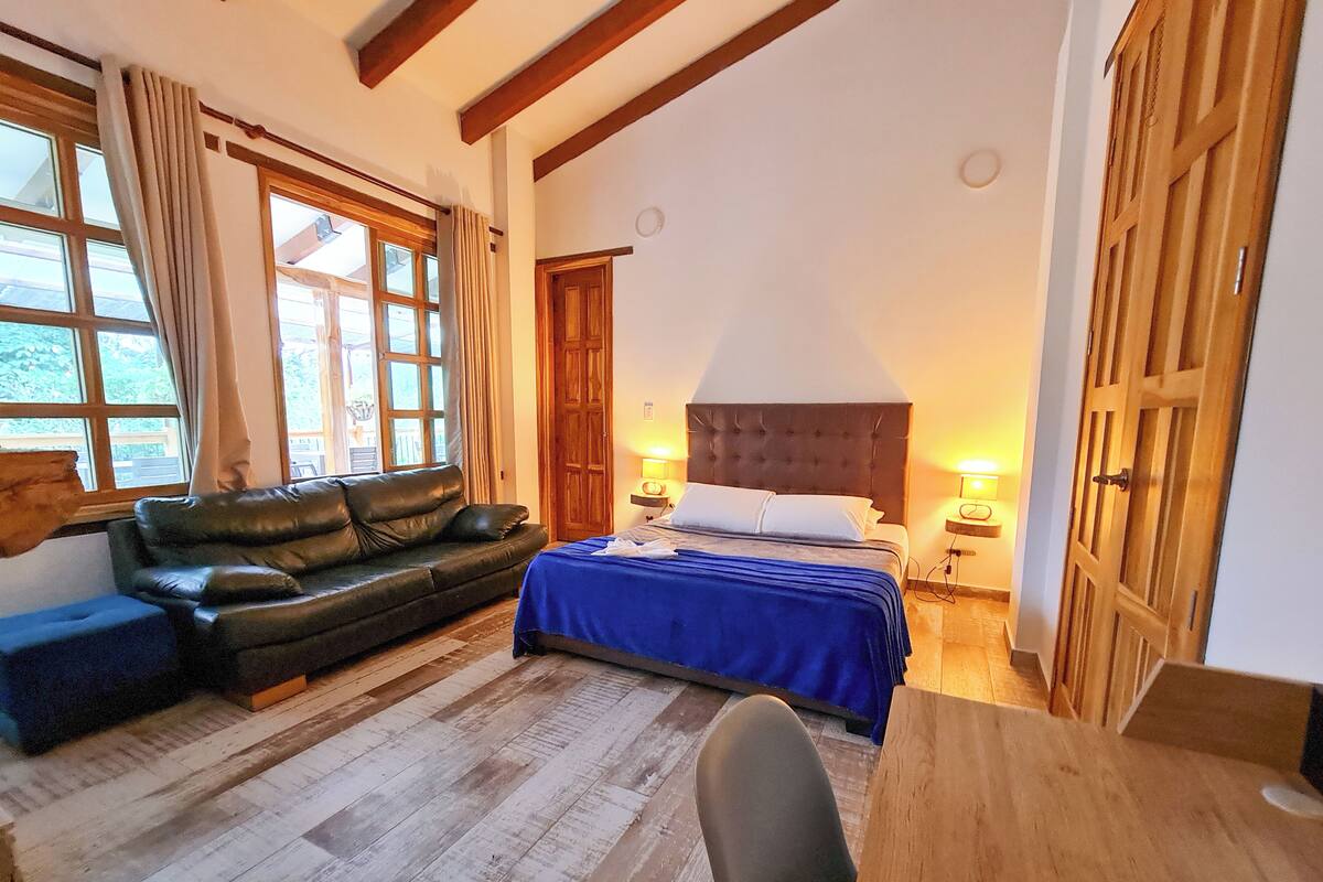 Chambre Double Luxe, 1 grand lit, non-fumeur, vue lac