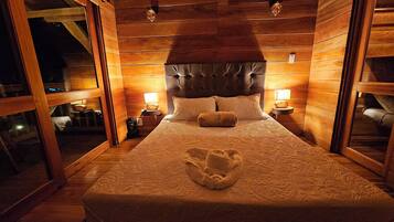 Cabane Luxe, 1 grand lit, non-fumeurs, vue lac | Draps en coton égyptien, literie de qualité supérieure, Wi-Fi gratuit