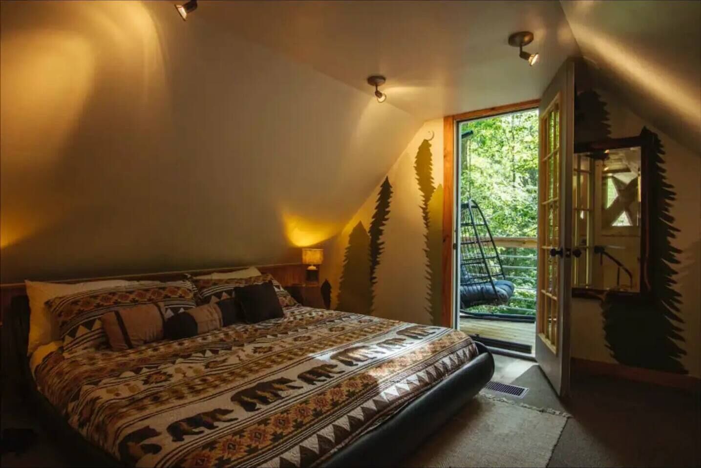 1 bedroom, desk, free WiFi, bed sheets