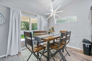 Dining - Stoddard Path Home | NNU | Greenbelt | Huge Yard (Nampa)