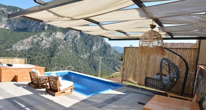 Kabak Freedom Deluxe Hotel