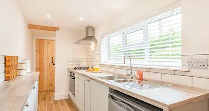 2 bedroom accommodation in Snitterby
