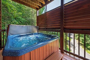 Bain à remous extérieur