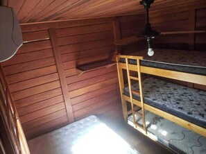 3 bedrooms, free WiFi, wheelchair access