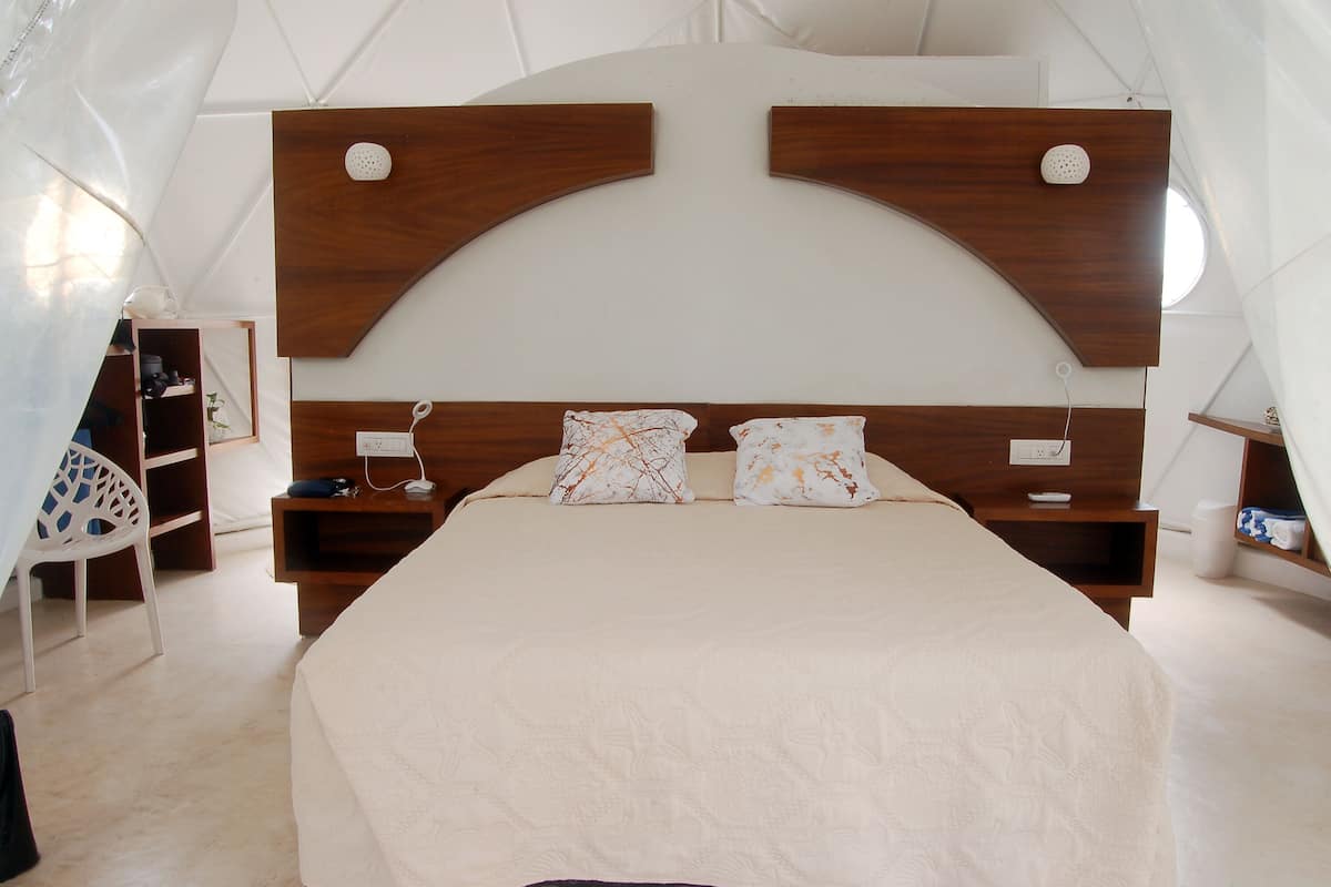 1 bedroom, laptop workspace, free WiFi, bed sheets