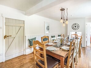 Dining - 5 bedroom accommodation in Folly Gate, near Okehampton (Folly Gate, near Okehampton)