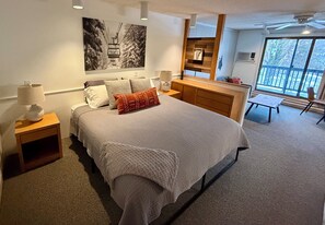 1 bedroom, iron/ironing board, free WiFi, bed sheets - Smooth 2-minute ski to Lift Ski-in Ski-out • Smuggs Condo ⭐️  (Jeffersonville)