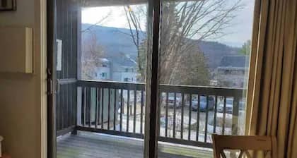 Lovely Ski-in / Ski-out Studio at “Smuggs” ⭐️