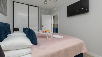 1 bedroom, iron/ironing board, WiFi, bed sheets