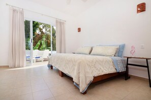 3 bedrooms, desk, iron/ironing board, free WiFi - Relaxing home with private pool near center of Cozumel. 1.5 mile to the ocean. (San Miguel de Cozumel)