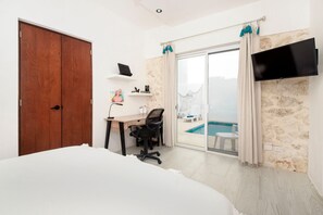 3 bedrooms, desk, iron/ironing board, free WiFi