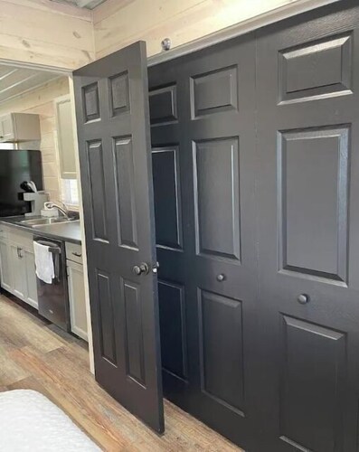 Makenna-NEW tiny home with shared fishing pond