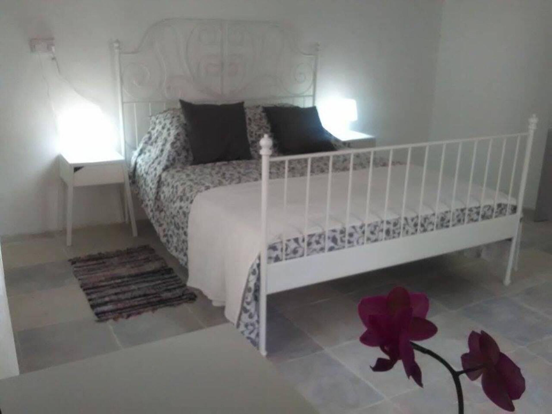House | 4 bedrooms, iron/ironing board, free WiFi, bed sheets