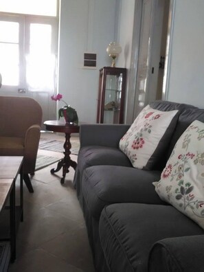 House | Living room