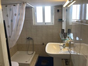 Dusche, Bidet
