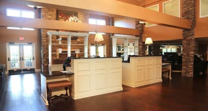 Shenandoah Crossing™ - 3 Bedroom Cabin