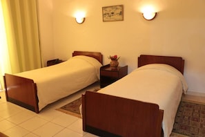 Bed sheets - Hotel Saint Georges Tunis (Tunis)