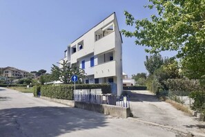 Exterior - M318 - Marcelli, new comfortable three-room apartment by the sea (Marcelli)