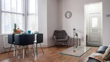 Apartment | Living area