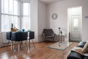 Apartment | Living area - Apartment Ideal for Hospital by Nest Stays (Bedford)