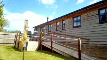 Cabin | Ngoại thất