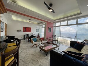 Panoramic Apartment | 3 bedrooms, blackout curtains, iron/ironing board, travel cot - Frente Mar Encantador (Rio de Janeiro)