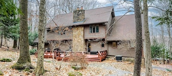 Family-Friendly Terra Alta Home w/ Lake View!