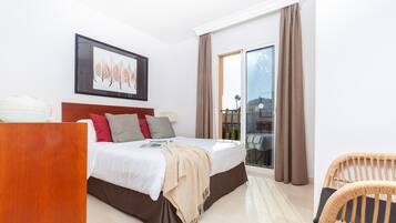 1 bedroom, in-room safe, iron/ironing board, free WiFi